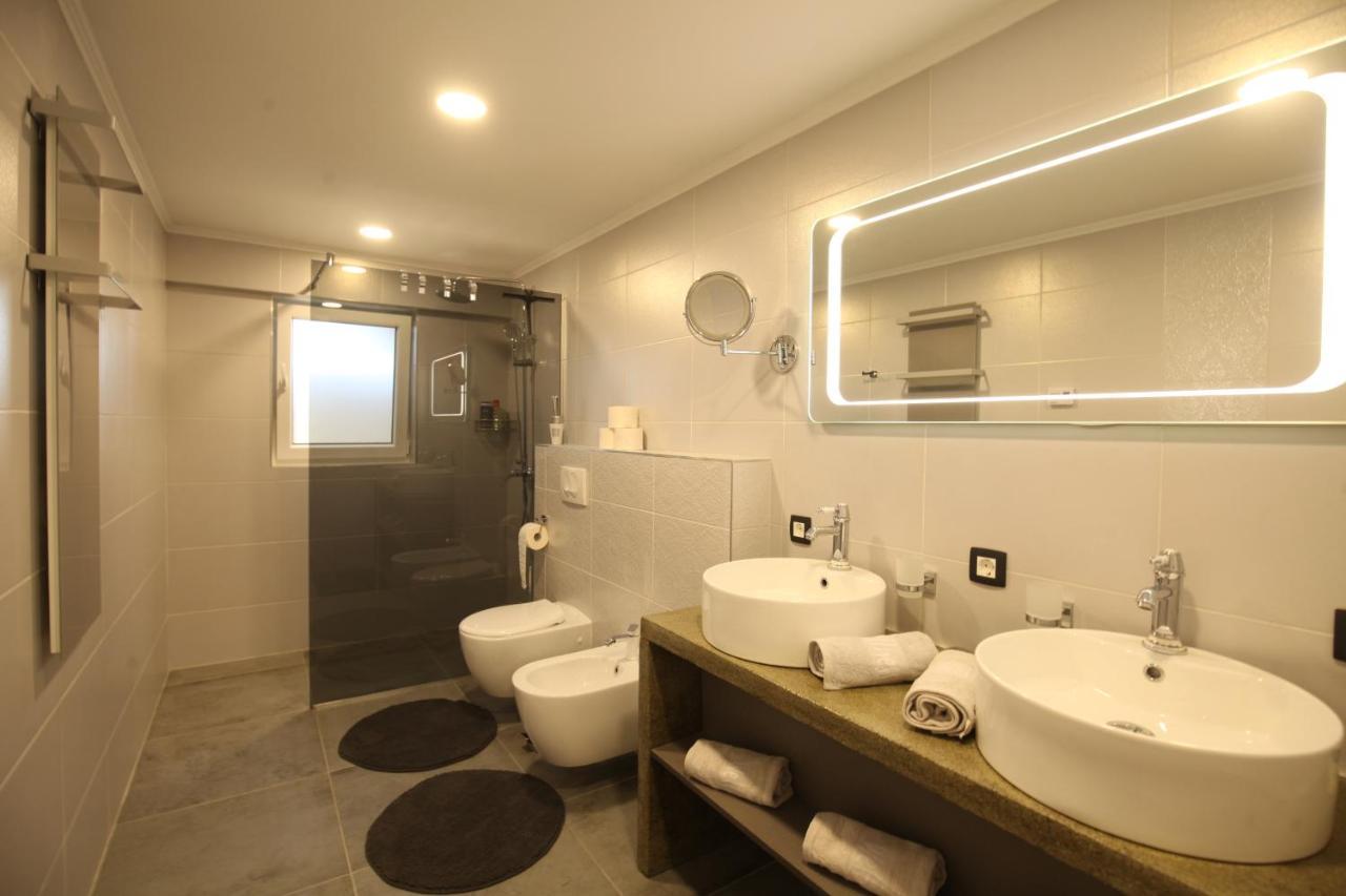 Luxurious Seaview Apartment 시베니크 외부 사진