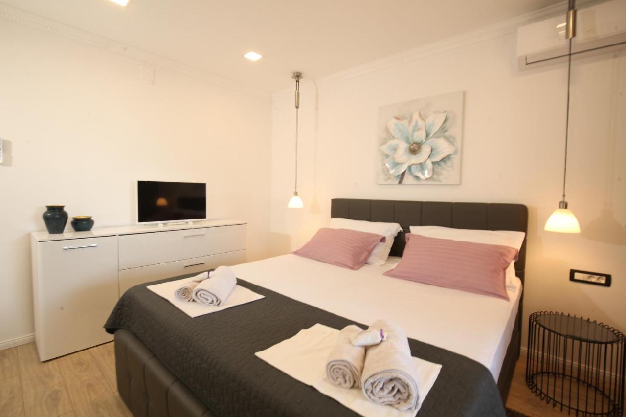 Luxurious Seaview Apartment 시베니크 외부 사진