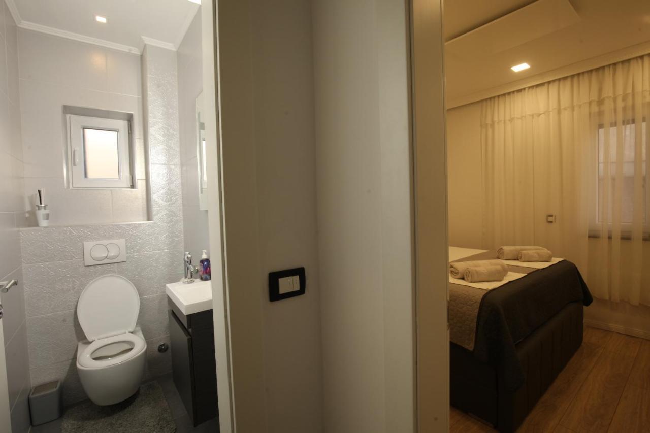 Luxurious Seaview Apartment 시베니크 외부 사진