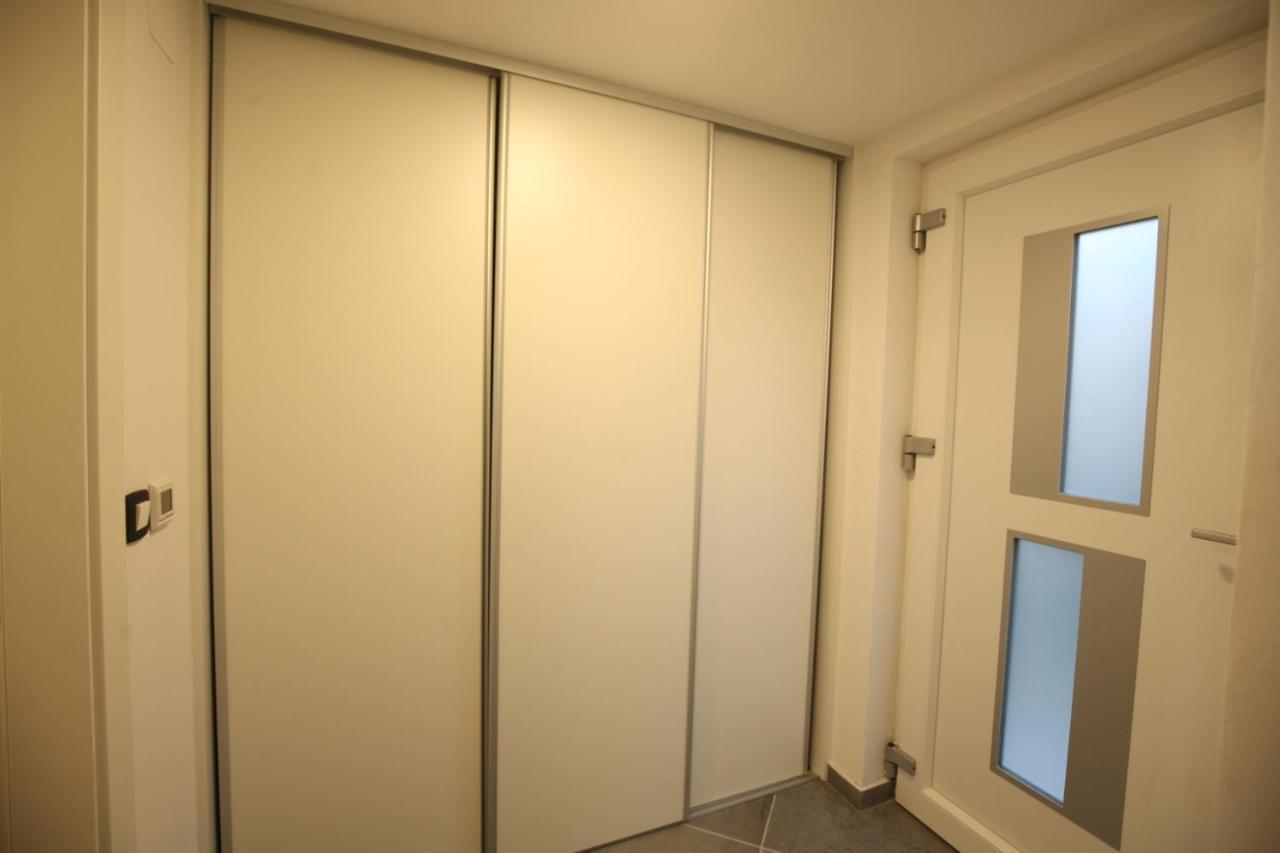 Luxurious Seaview Apartment 시베니크 외부 사진